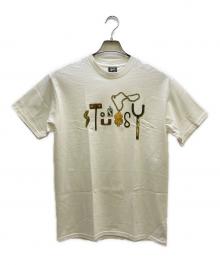 stussy（ステューシー）の古着「プリントTシャツ」｜ホワイト
