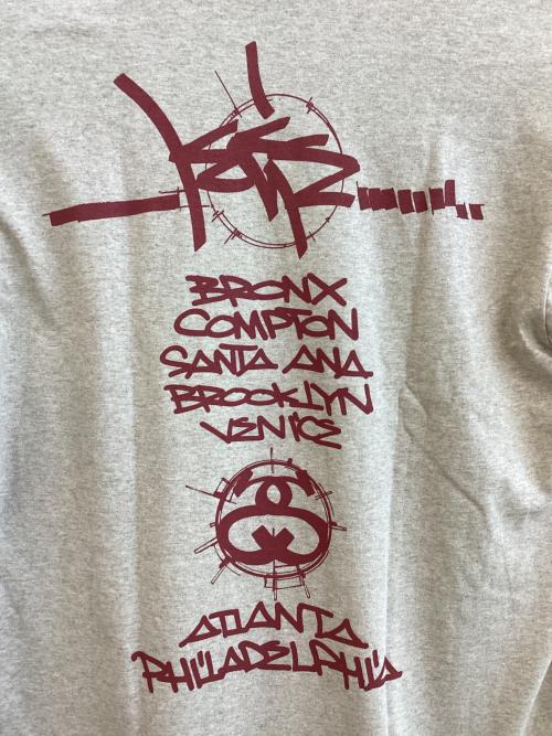 stussy（ステューシー）stussy (ステューシー) プリントTシャツ ベージュ サイズ:SIZE Mの古着・服飾アイテム