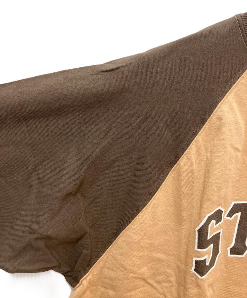 stussy（ステューシー）stussy (ステューシー) プリントTシャツ ベージュ×ブラウン サイズ:Lの古着・服飾アイテム