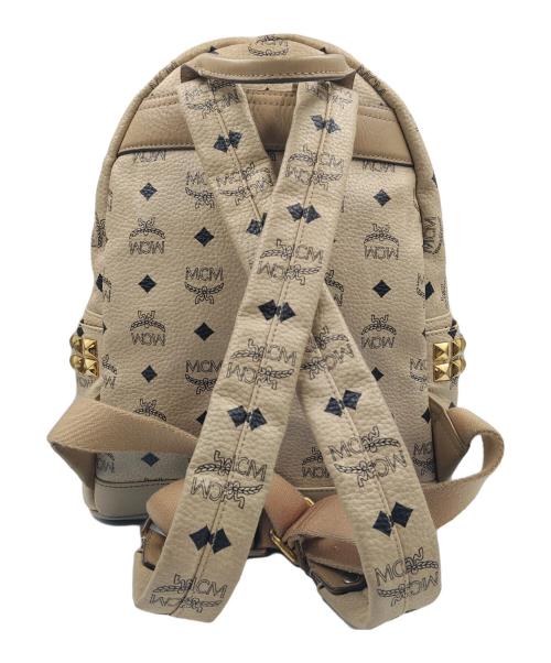 MCM（エムシーエム）MCM (エムシーエム) サイドスタッズリュック ベージュの古着・服飾アイテム