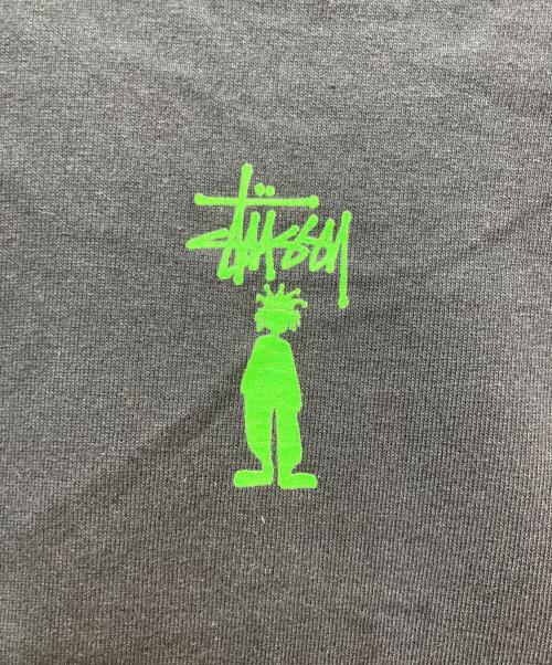 stussy（ステューシー）stussy (ステューシー) プリントTシャツ ブラック×グリーン サイズ:Mediumの古着・服飾アイテム
