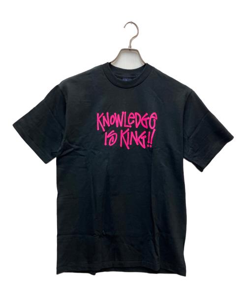 stussy（ステューシー）stussy (ステューシー) プリントTシャツ ブラック×ピンク サイズ:MEDIUMの古着・服飾アイテム