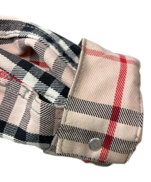 BURBERRY（バーバリー）BURBERRY (バーバリー) SUPREME (シュプリーム) DENIM TRUCKER JACKET ピンク サイズ:Mの古着・服飾アイテム