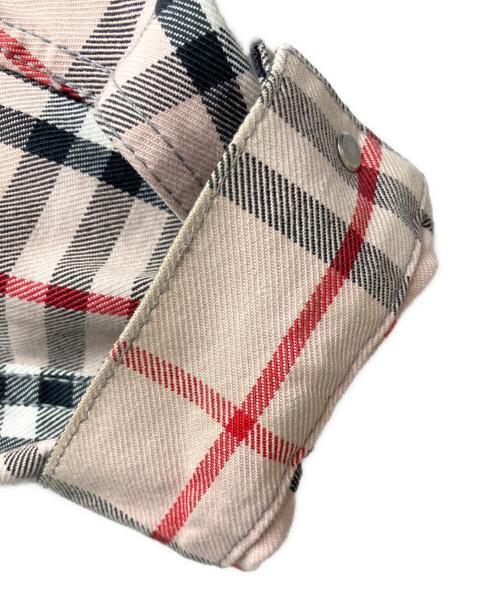 BURBERRY（バーバリー）BURBERRY (バーバリー) SUPREME (シュプリーム) DENIM TRUCKER JACKET ピンク サイズ:Mの古着・服飾アイテム