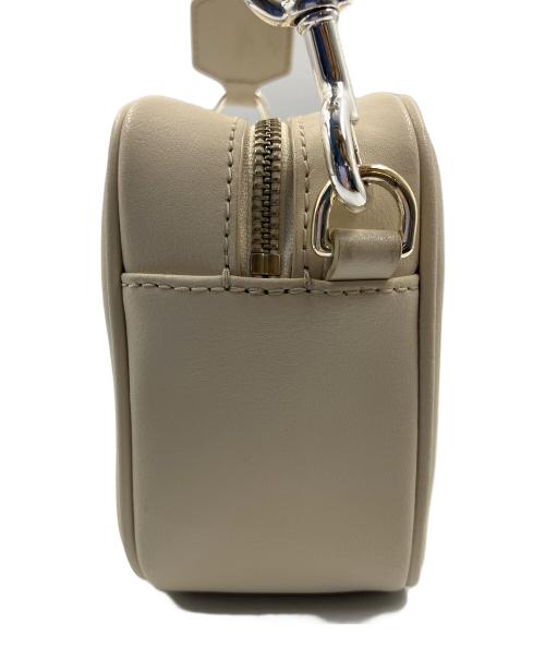 MARC JACOBS（マークジェイコブス）MARC JACOBS (マークジェイコブス) DTM FLASH CROSSBODY アイボリーの古着・服飾アイテム