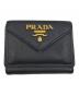 PRADA（プラダ）の古着「コンパクトウォレット SAFFIANO METAL」｜ブラック