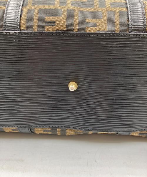 FENDI（フェンディ）FENDI (フェンディ) ズッカ柄2WAYトートバッグ ベージュ×ブラックの古着・服飾アイテム
