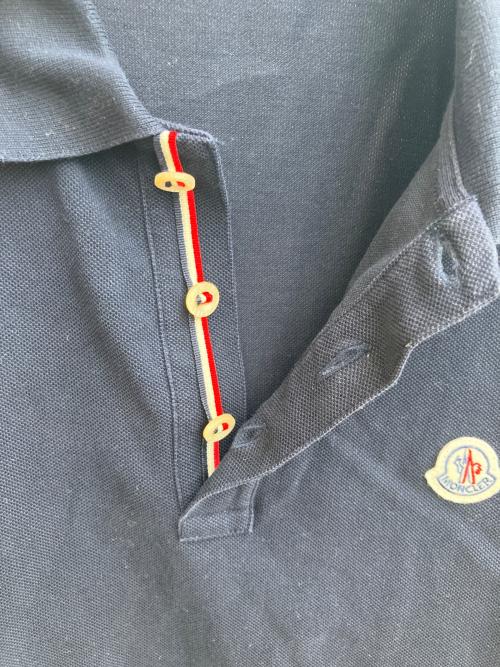 MONCLER（モンクレール）MONCLER (モンクレール) ポロシャツ ネイビー サイズ:Sの古着・服飾アイテム