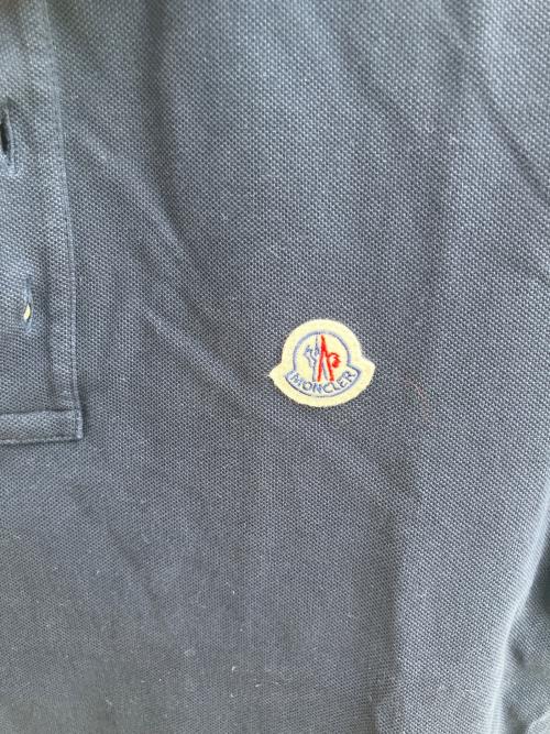 MONCLER（モンクレール）MONCLER (モンクレール) ポロシャツ ネイビー サイズ:Sの古着・服飾アイテム