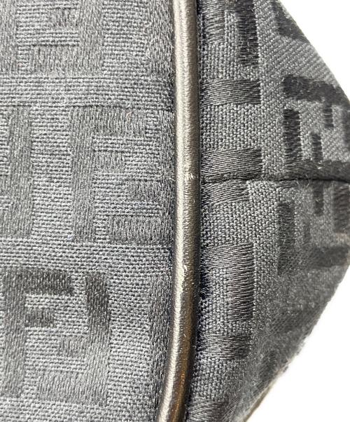 FENDI（フェンディ）FENDI (フェンディ) ハンドバッグ ズッキーノ ブラックの古着・服飾アイテム