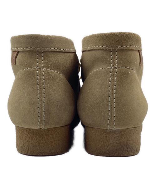 CLARKS（クラークス）CLARKS (クラークス) ワラビーブーツ ベージュ サイズ:US 91/2の古着・服飾アイテム