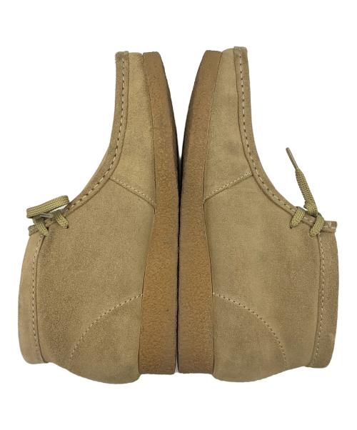 CLARKS（クラークス）CLARKS (クラークス) ワラビーブーツ ベージュ サイズ:US 91/2の古着・服飾アイテム