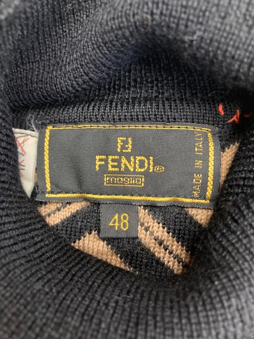 FENDI（フェンディ）FENDI (フェンディ) 総柄タートルネックニット ベージュ×ブラック サイズ:SIZE 48の古着・服飾アイテム
