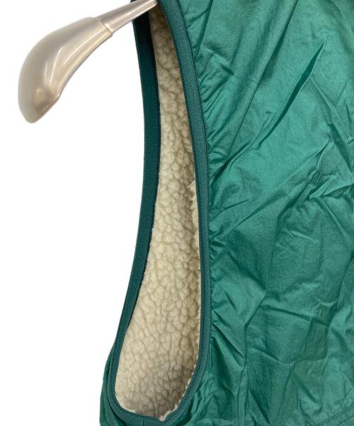 THE NORTH FACE（ザ ノース フェイス）THE NORTH FACE (ザ ノース フェイス) リバーシブルベスト グリーン×アイボリー サイズ:SIZE Mの古着・服飾アイテム