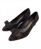 Salvatore Ferragamoサルヴァトーレ フェラガモ）の古着「ヴァラリボンパンプス VIVA55」｜ブラウン