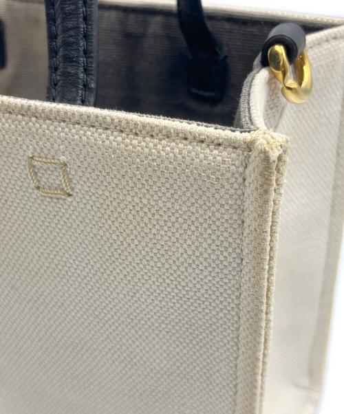 GIVENCHY（ジバンシィ）GIVENCHY (ジバンシィ) 2WAYバッグ G-TOTE MINI ホワイト×ブラックの古着・服飾アイテム