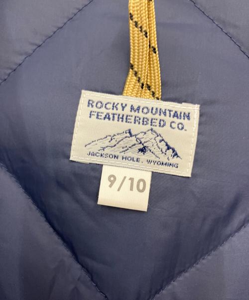 RockyMountainFeatherBed（ロッキーマウンテンフェザーベッド）RockyMountainFeatherBed (ロッキーマウンテンフェザーベッド) ダウンコート ネイビー サイズ:SIZE 9の古着・服飾アイテム