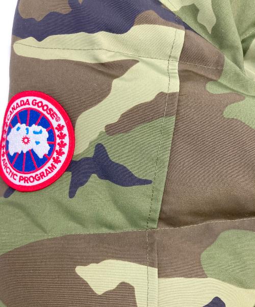 CANADA GOOSE（カナダグース）CANADA GOOSE (カナダグース) ダウンジャケット カーキ サイズ:S/Pの古着・服飾アイテム