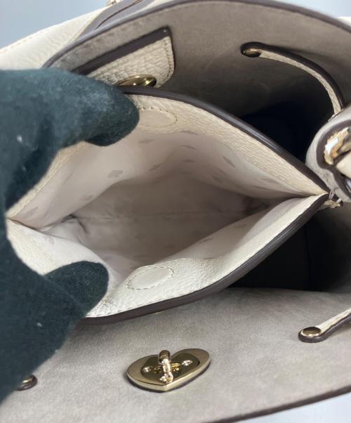 Kate Spade（ケイトスペード）Kate Spade (ケイトスペード) ワンショルダーバッグ ホワイトの古着・服飾アイテム