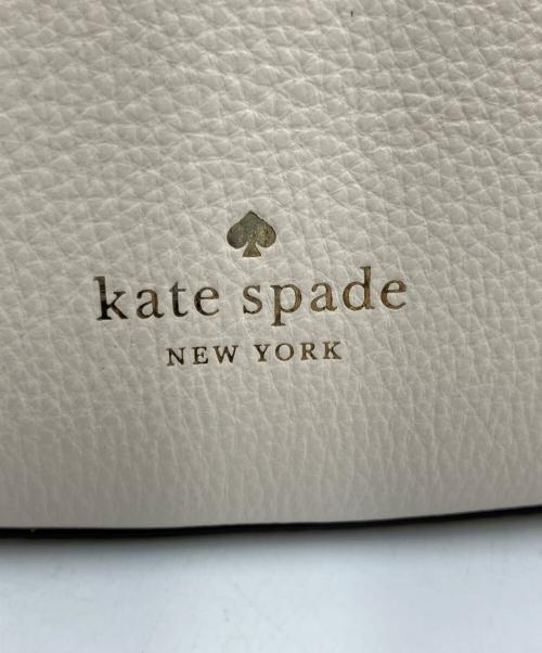 Kate Spade（ケイトスペード）Kate Spade (ケイトスペード) ワンショルダーバッグ ホワイトの古着・服飾アイテム