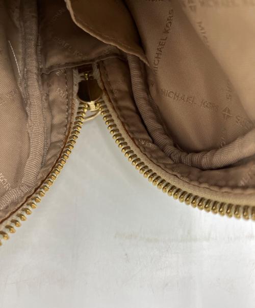 MICHAEL KORS（マイケルコース）MICHAEL KORS (マイケルコース) ショルダーバッグ アイボリー×ブラウンの古着・服飾アイテム
