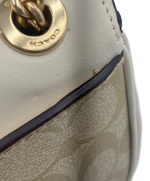 COACH（コーチ）COACH (コーチ) チェーンショルダーバッグ アイボリー×ベージュの古着・服飾アイテム