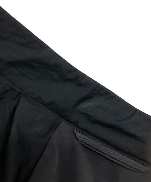 HAGLOFS（ホグロフス）HAGLOFS (ホグロフス) ソフトシェルマウンテンパーカー ブラック×グレー サイズ:Sの古着・服飾アイテム