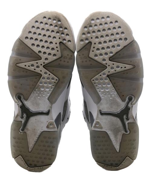 NIKE（ナイキ）NIKE (ナイキ) AIR JORDAN 6 RETRO GS グレー×ホワイト サイズ:25の古着・服飾アイテム