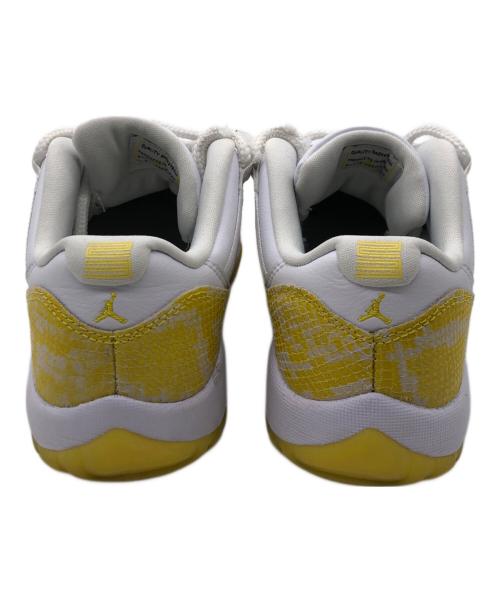 NIKE（ナイキ）NIKE (ナイキ) Nike WMNS Air Jordan 11 Retro Low Yellow Snake Skin ホワイト×イエロー サイズ:24.5の古着・服飾アイテム