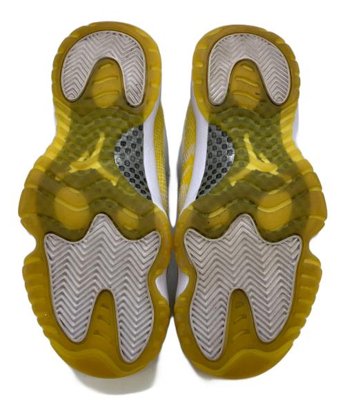 NIKE（ナイキ）NIKE (ナイキ) Nike WMNS Air Jordan 11 Retro Low Yellow Snake Skin ホワイト×イエロー サイズ:24.5の古着・服飾アイテム