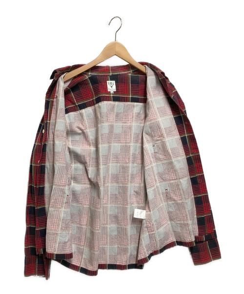 South2 West8（サウスツー ウエストエイト）South2 West8 (サウスツー ウエストエイト) チェックシャツ レッド×ブラック サイズ:ＳＩＺＥ　Ｍの古着・服飾アイテム