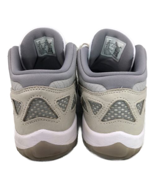 NIKE（ナイキ）NIKE (ナイキ) AIR JORDAN 11 RETRO LOW IE ホワイト×ベージュ サイズ:SIZE 28cm(US10)の古着・服飾アイテム