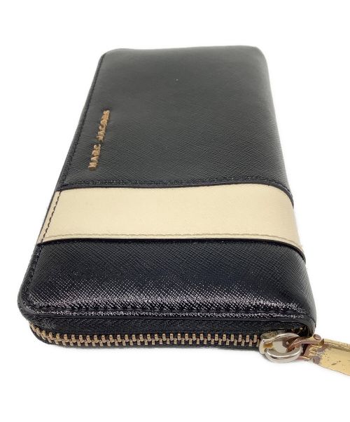 MARC JACOBS（マークジェイコブズ）MARC JACOBS (マーク ジェイコブス) 長財布 ベージュ×ブラックの古着・服飾アイテム