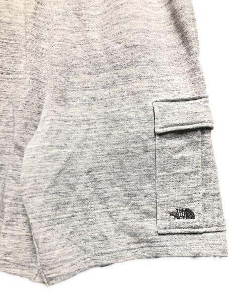 THE NORTH FACE（ザ ノース フェイス）THE NORTH FACE (ザ ノース フェイス) Sweat Cargo Short（スウェットカーゴショーツ） グレー サイズ:Sの古着・服飾アイテム