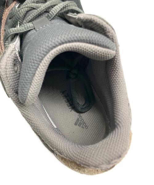 adidas（アディダス）adidas (アディダス) YEEZY BOOST 700 ブラウン×ブラック サイズ:SIZE 26.5cmの古着・服飾アイテム