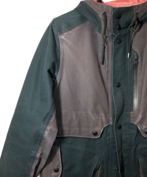 WHITE MOUNTAINEERING（ホワイトマウンテ二アニング）WHITE MOUNTAINEERING (ホワイトマウンテ二アニング) マウンテンパーカー ブラック サイズ:2の古着・服飾アイテム