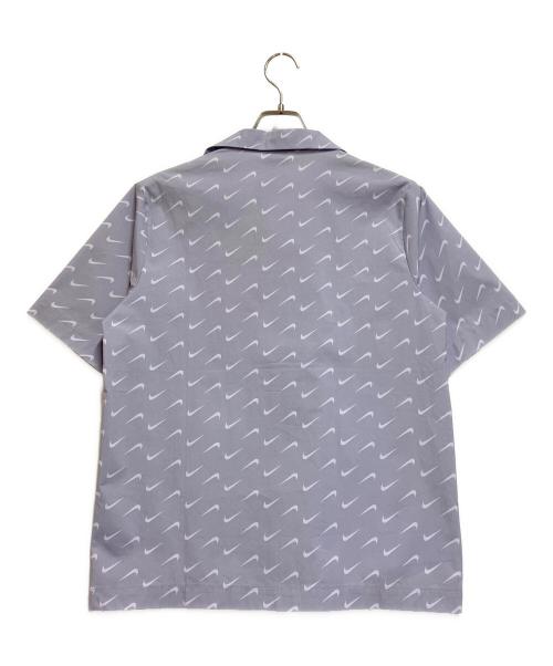 NIKE（ナイキ）NIKE (ナイキ) AS W NSW EVRDY MOD WVN SS TOP グレー サイズ:Ｍ 未使用品の古着・服飾アイテム