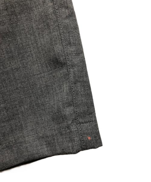 OAMC（オーエーエムシー）OAMC (オーエーエムシー) イージー テーパードパンツ グレー サイズ:MEDIUMの古着・服飾アイテム