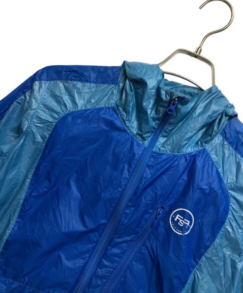 SOPHNET.（ソフネット）SOPHNET. (ソフネット) FRAGMENT DESIGN (フラグメントデザイン) FYi (エフワイアイ) ナイロンパーカー ブルー サイズ:不明の古着・服飾アイテム