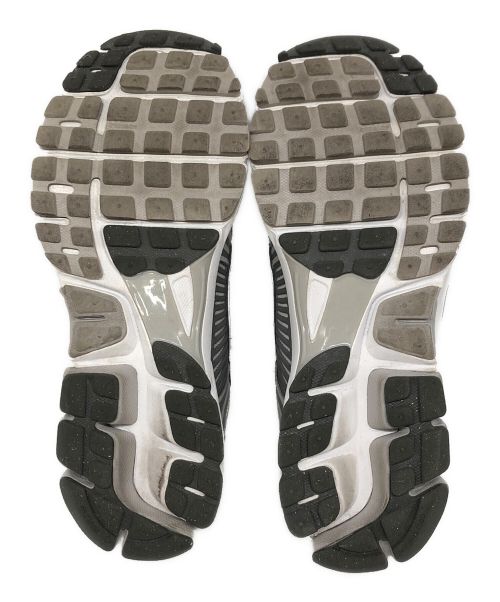 NIKE（ナイキ）NIKE (ナイキ) ZOOM VOMERO 5 グレー サイズ:SIZE29cmUS11)の古着・服飾アイテム