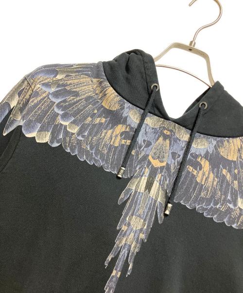 MARCELO BURLON（マルセロバーロン）MARCELO BURLON (マルセロバーロン) プルオーバーパーカー ブラック×ブルー サイズ:XSの古着・服飾アイテム