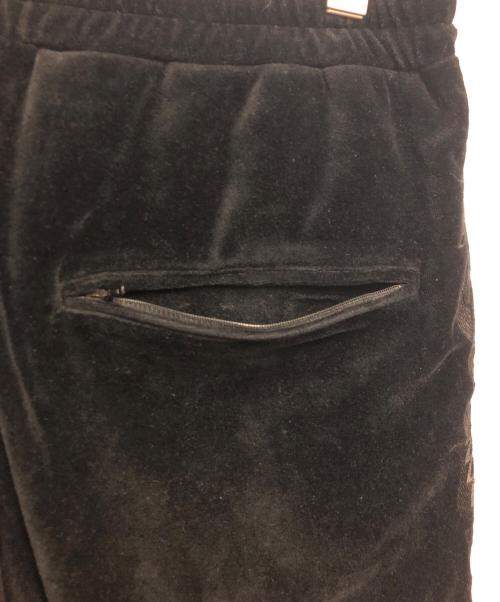 doublet（ダブレット）doublet (ダブレット) LINED CHAOS EMBROIDERY TRACK PANTS ブラック サイズ:Ｍの古着・服飾アイテム