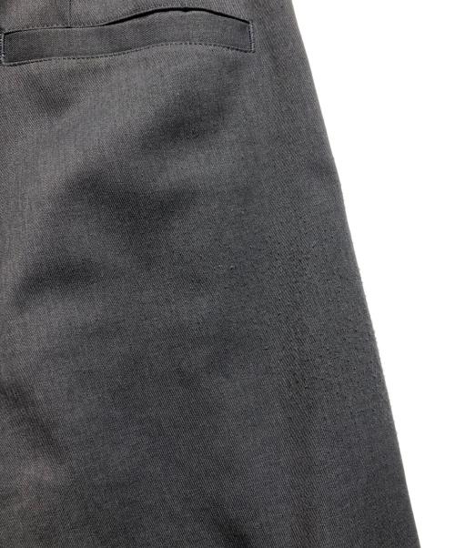 pim.ark（リムアーク）pim.ark (リムアーク) Center press PT グレー サイズ:36の古着・服飾アイテム