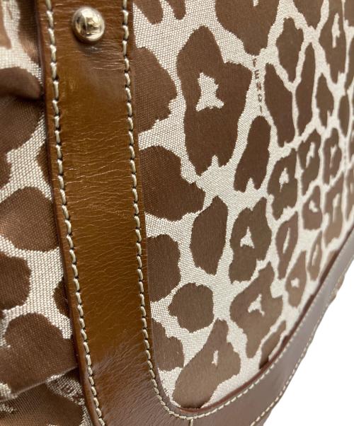 FENDI（フェンディ）FENDI (フェンディ) ハンドバッグ ブラウンの古着・服飾アイテム