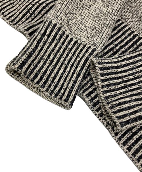 CLANE（クラネ）CLANE (クラネ) W FACE CUT NECK WIDE KNIT TOPS（ダブルフェイス カット ネック ワイド ニット トップス） ライトグレー サイズ:1の古着・服飾アイテム