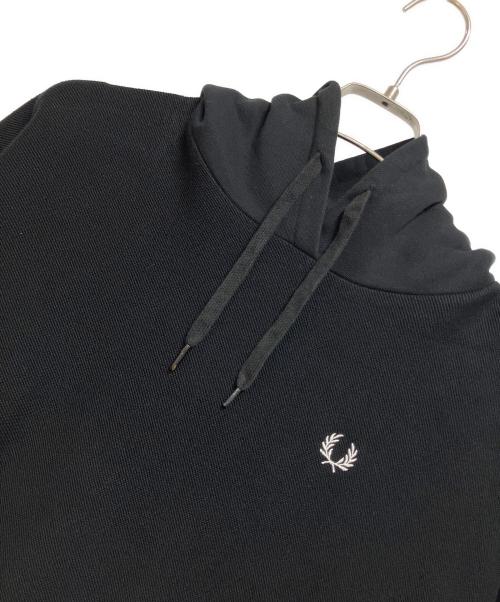 FRED PERRY（フレッドペリー）FRED PERRY (フレッドペリー) プルオーバーパーカー ブラック サイズ:UK 10 / USA 6 / EUR 38の古着・服飾アイテム