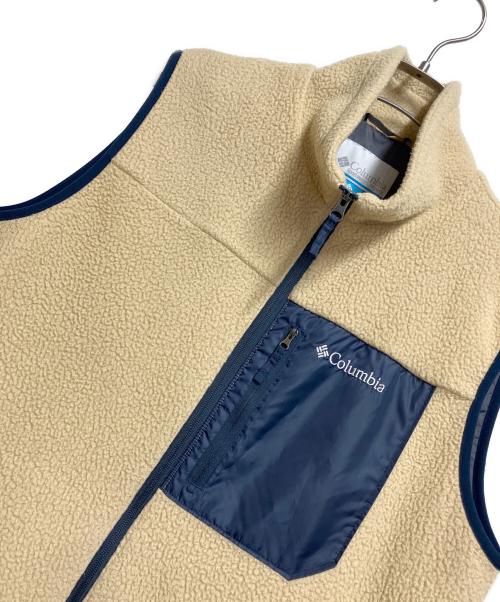 Columbia（コロンビア）Columbia (コロンビア) シュガードーム ベスト ベージュ×ネイビー サイズ:Lの古着・服飾アイテム