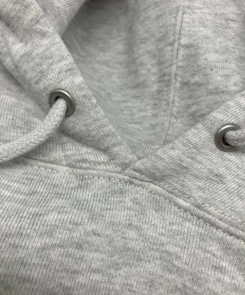 GRAMICCI（グラミチ）GRAMICCI (グラミチ) ONE POINT HOODED SWEATSHIRT（ワンポイントフーディスウェットシャツ） グレー サイズ:USA M / ASIA Lの古着・服飾アイテム