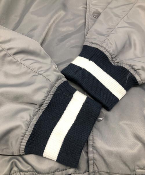 Fanatics（ファナティクス）Fanatics (ファナティクス) スタジャン グレー サイズ:Largeの古着・服飾アイテム