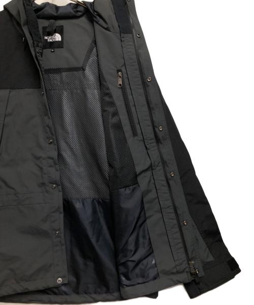 THE NORTH FACE（ザ ノース フェイス）THE NORTH FACE (ザ ノース フェイス) マウンテンライトジャケット グレー×ブラック サイズ:Lの古着・服飾アイテム
